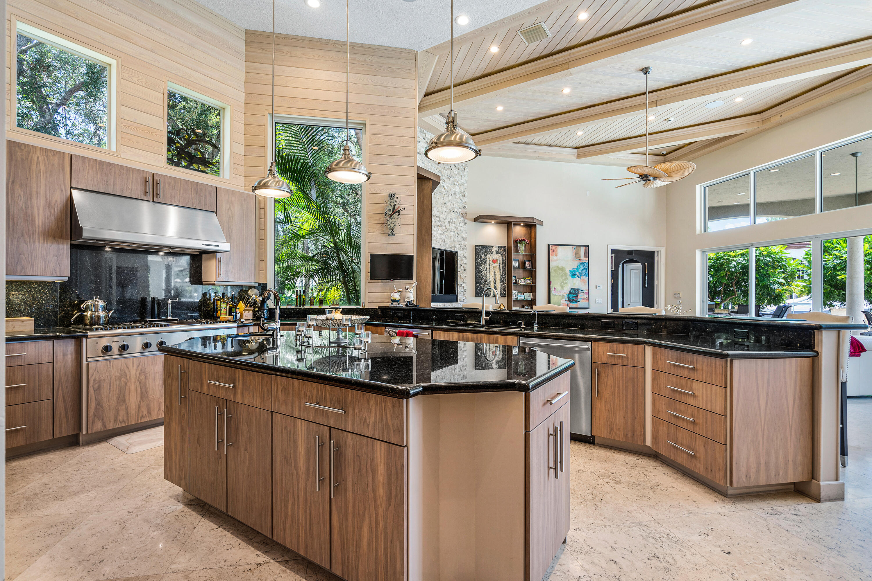 HARBOUR ISLES - Residential