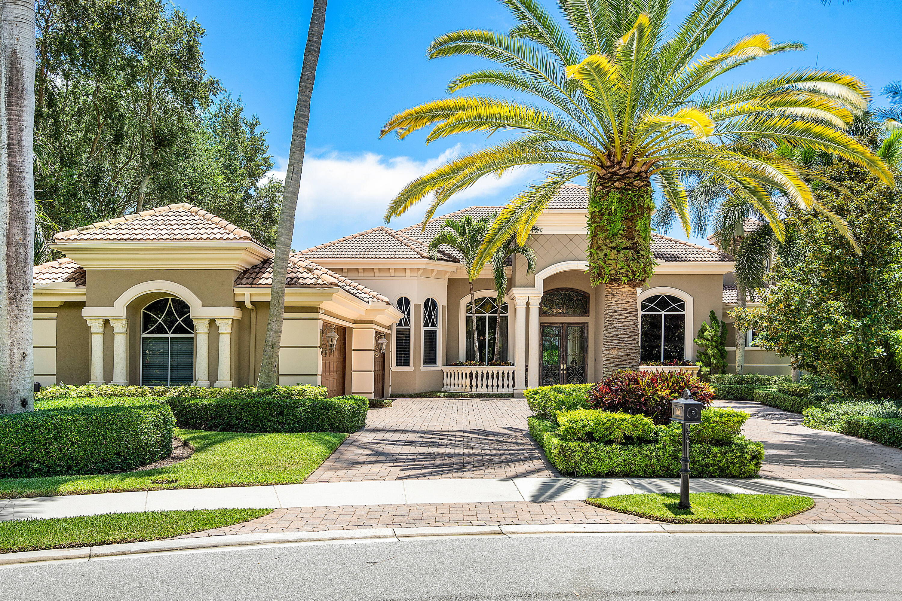 HARBOUR ISLES - Residential