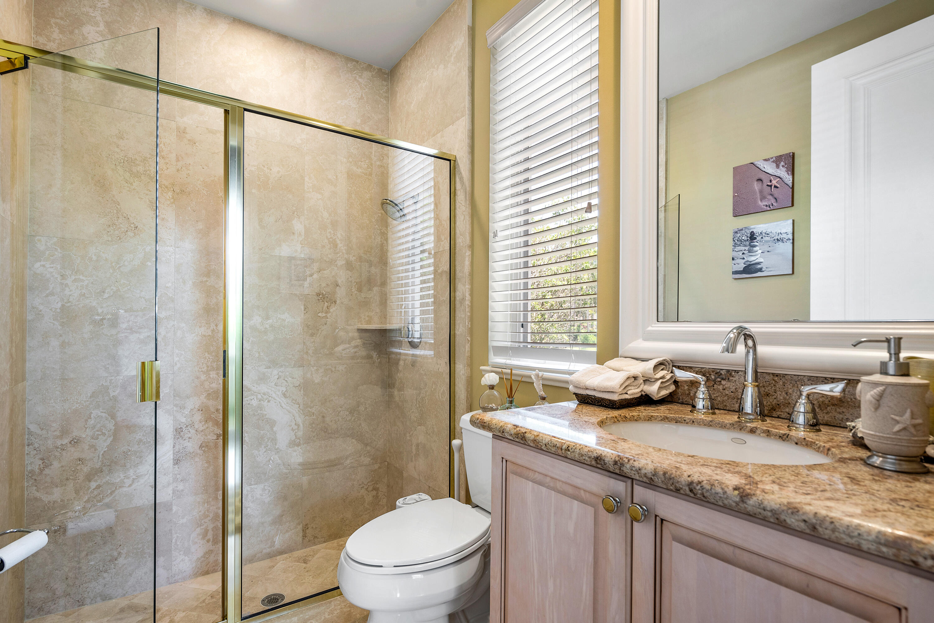 HARBOUR ISLES - Residential