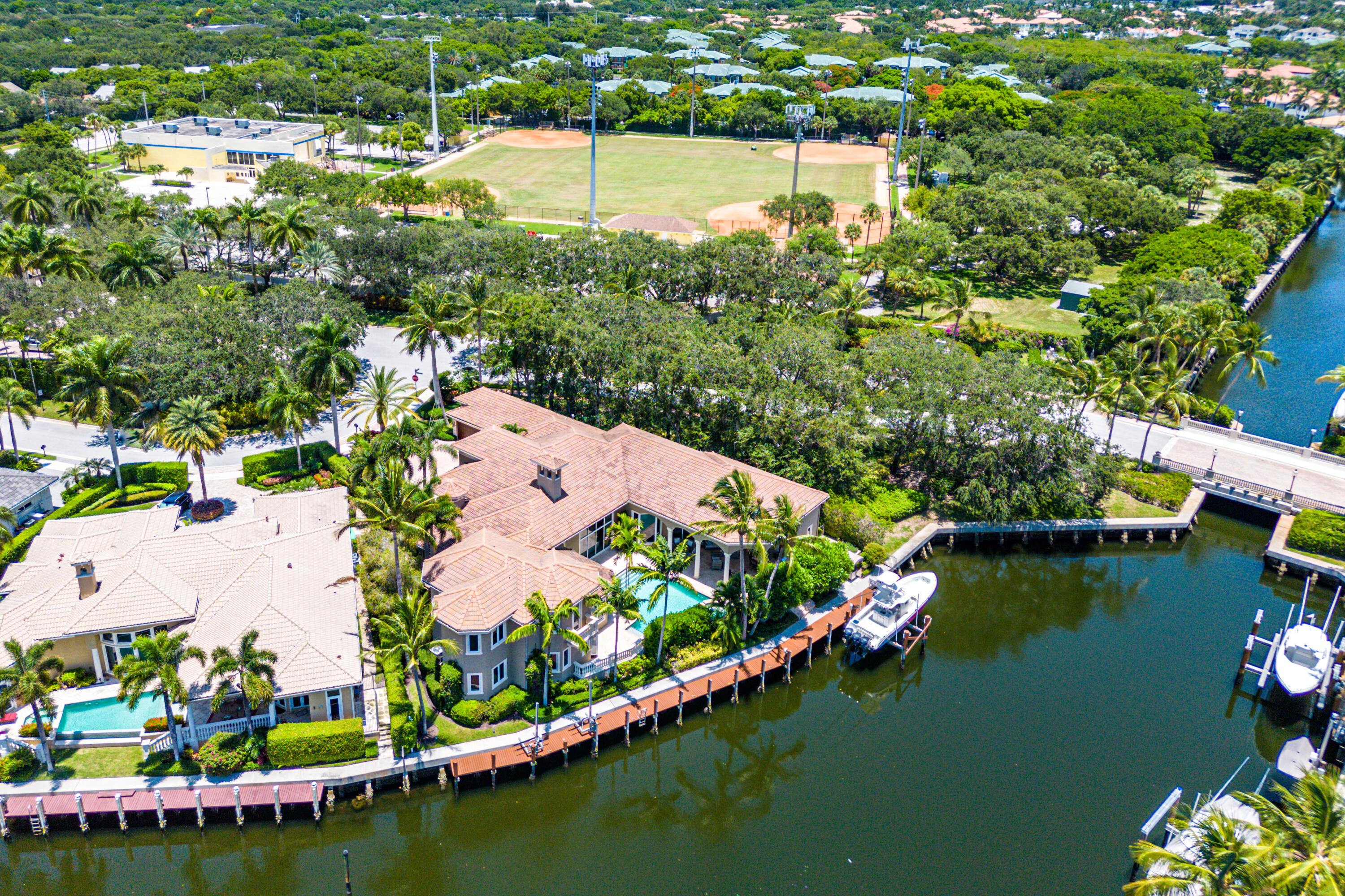 HARBOUR ISLES - Residential