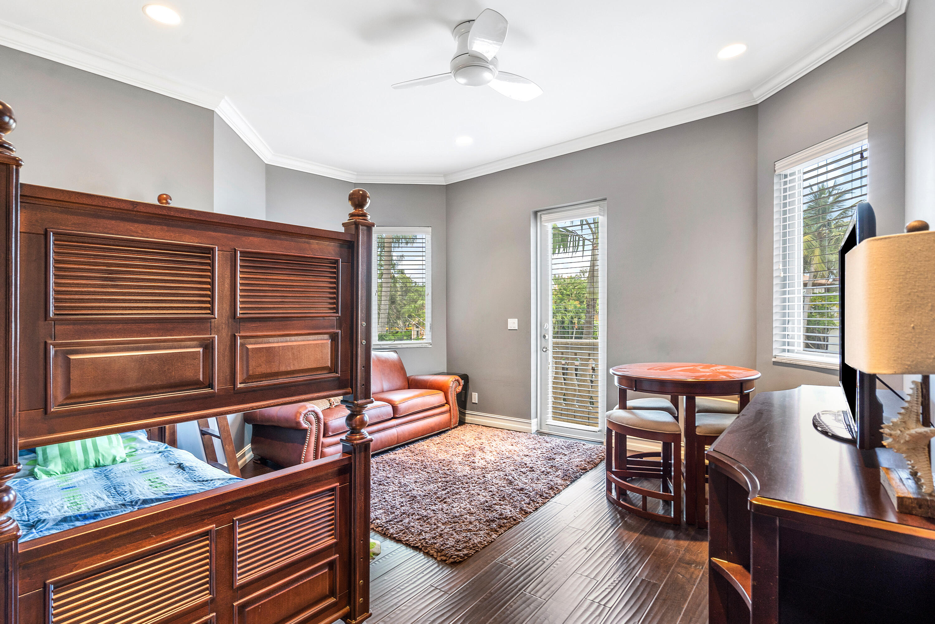 HARBOUR ISLES - Residential