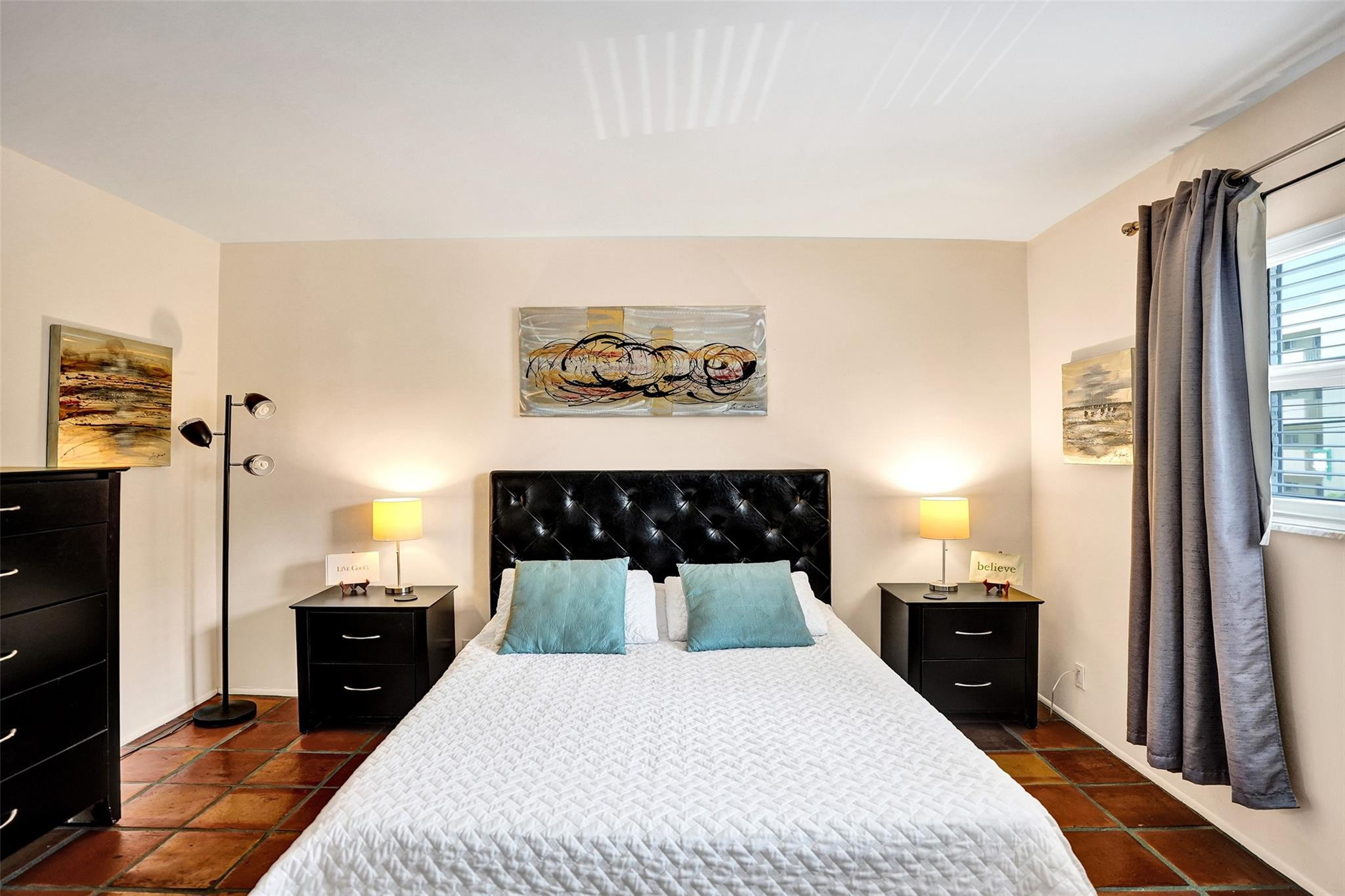 Las Olas Manor - Residential Lease