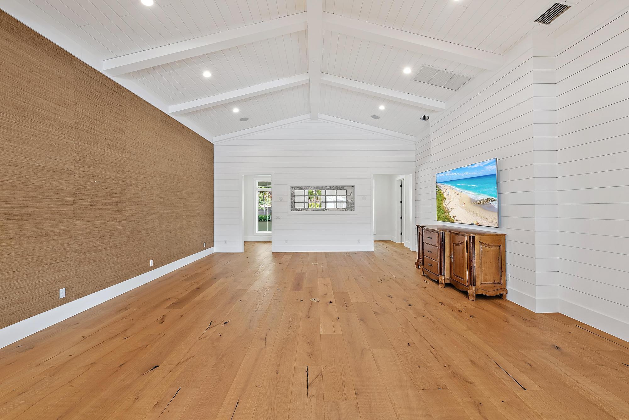 Sewalls Point - Residential