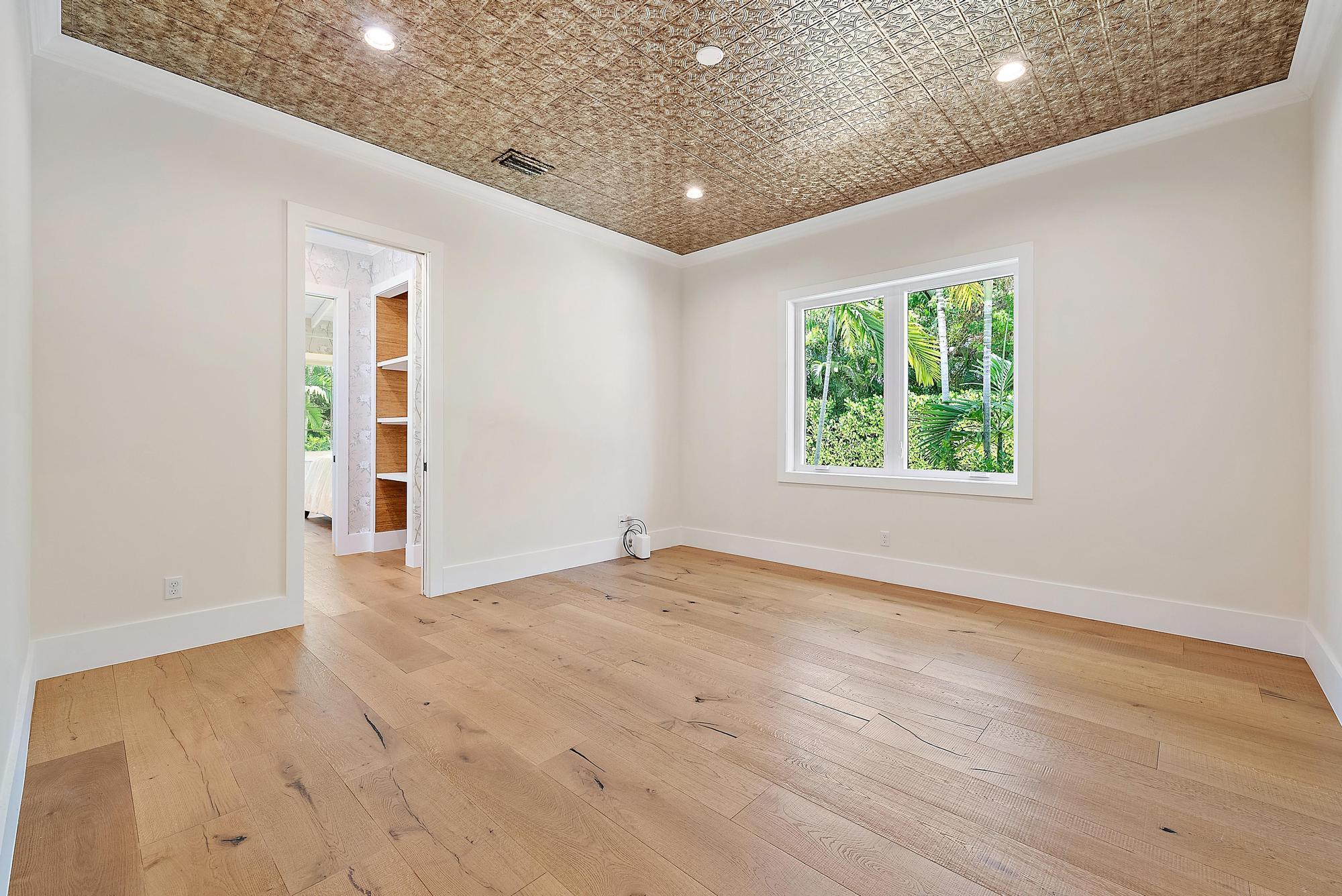 Sewalls Point - Residential