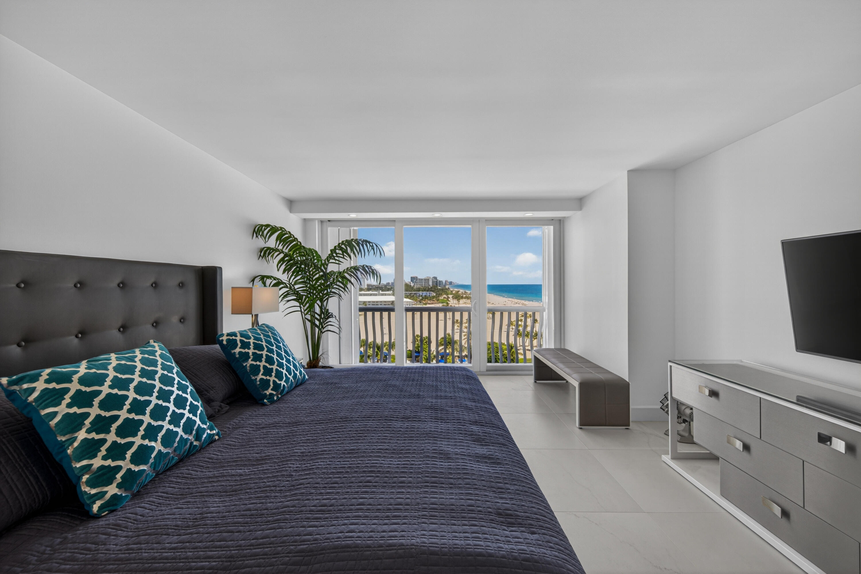 POINT OF AMERICAS PHASE II CONDO - Residential