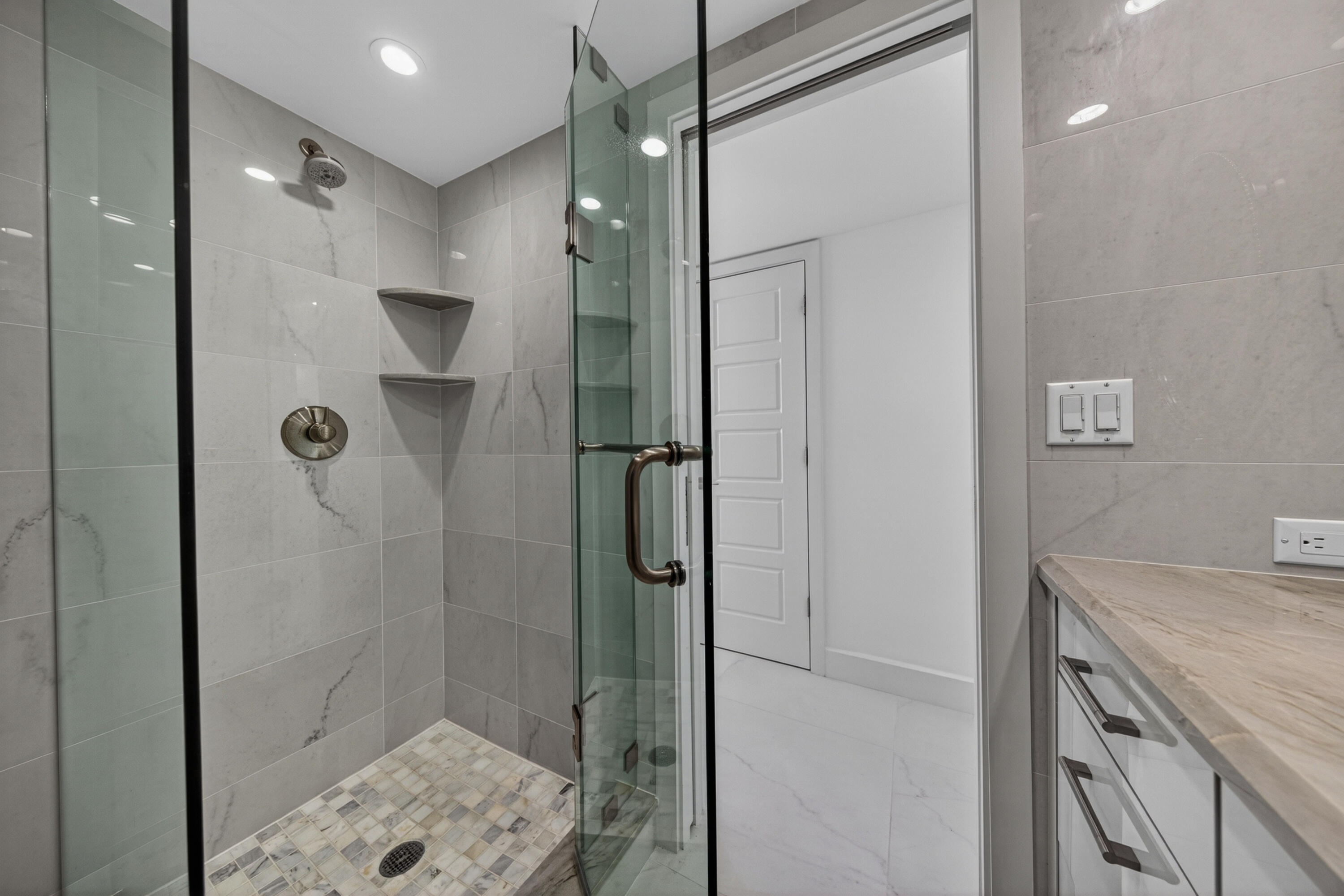POINT OF AMERICAS PHASE II CONDO - Residential
