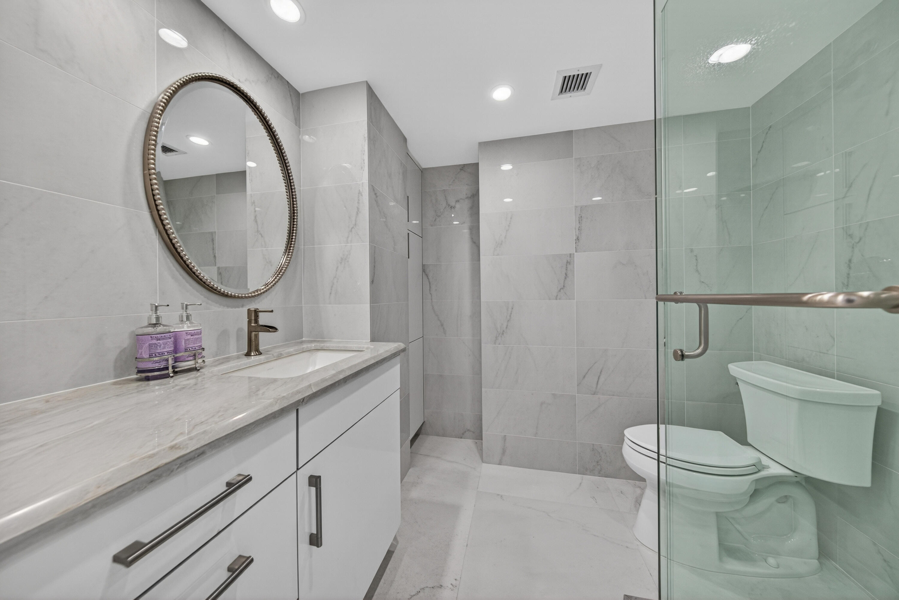 POINT OF AMERICAS PHASE II CONDO - Residential
