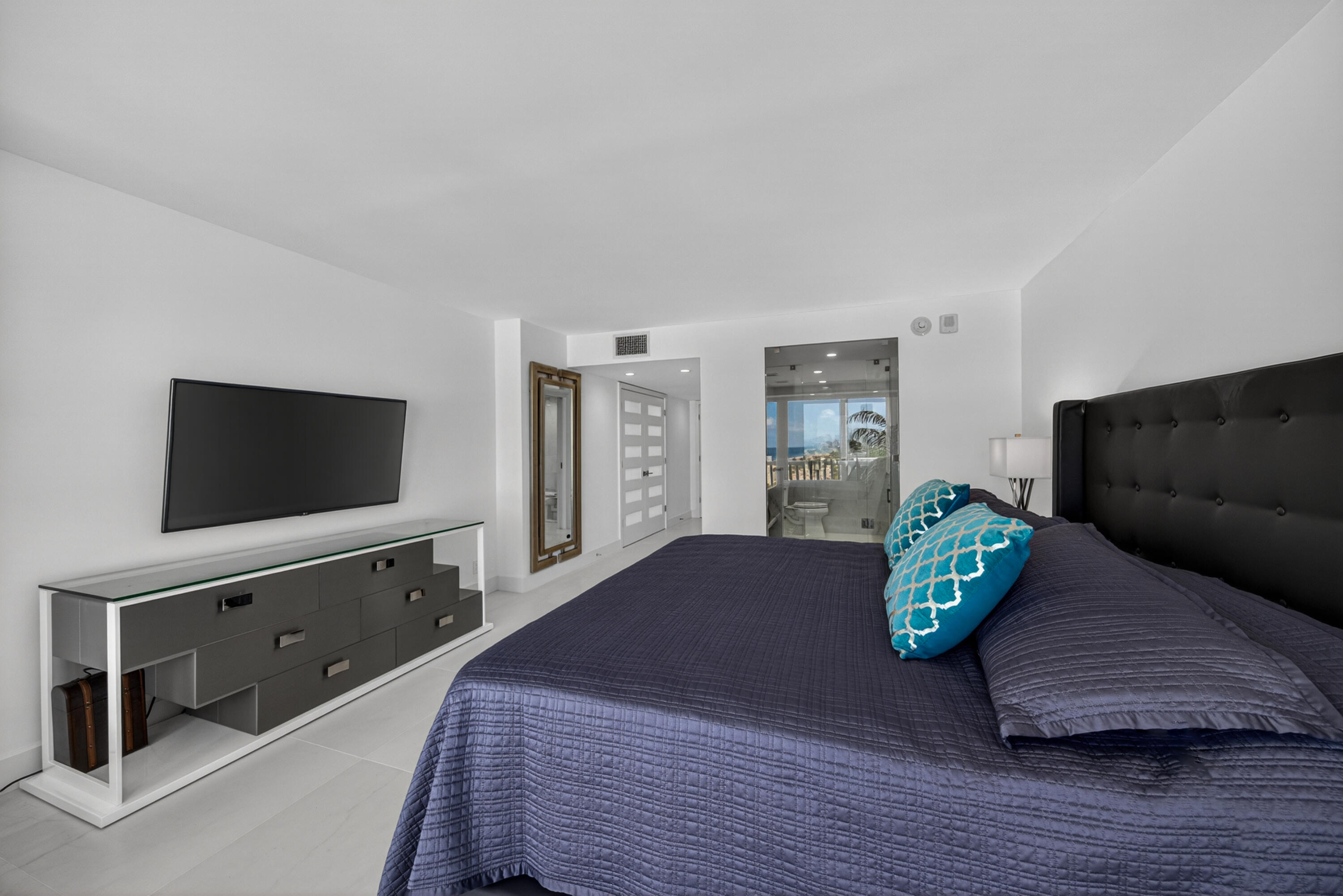 POINT OF AMERICAS PHASE II CONDO - Residential