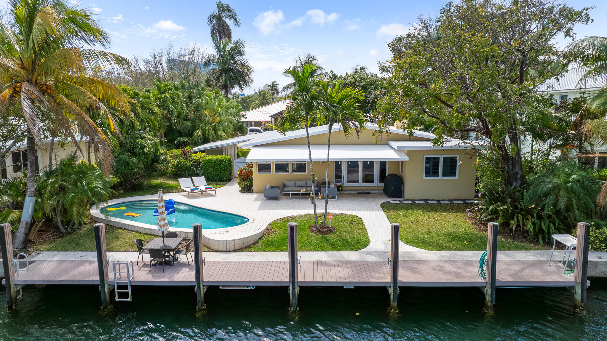 LAUDERDALE HARBORS SEC A RESUB - Residential