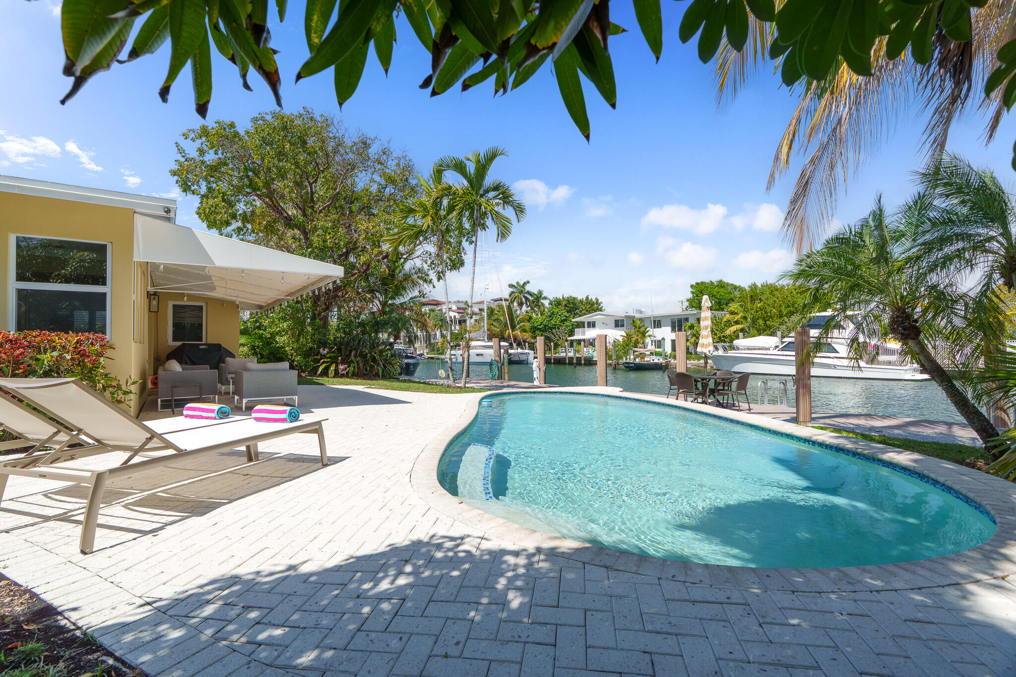 LAUDERDALE HARBORS SEC A RESUB - Residential