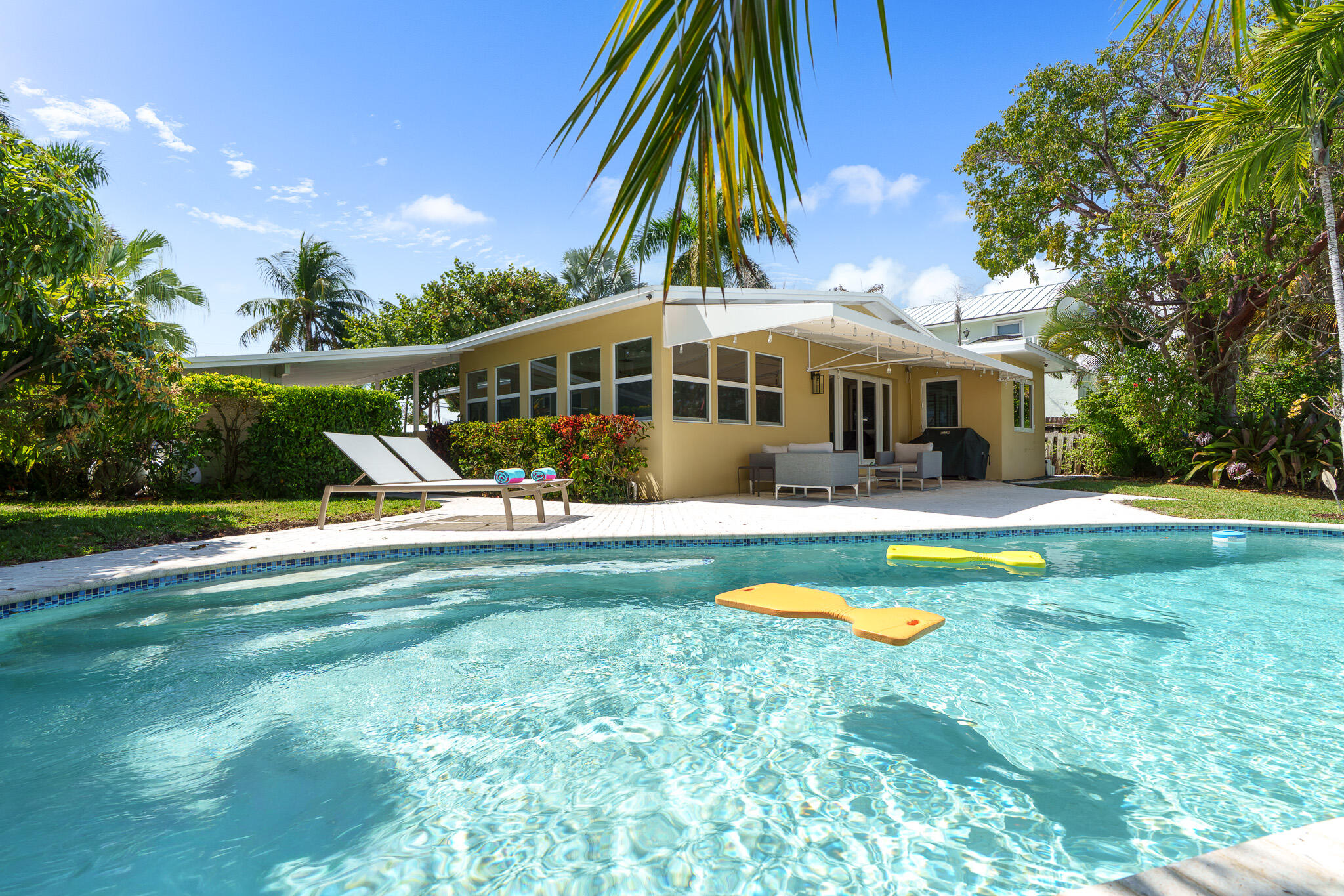 LAUDERDALE HARBORS SEC A RESUB - Residential