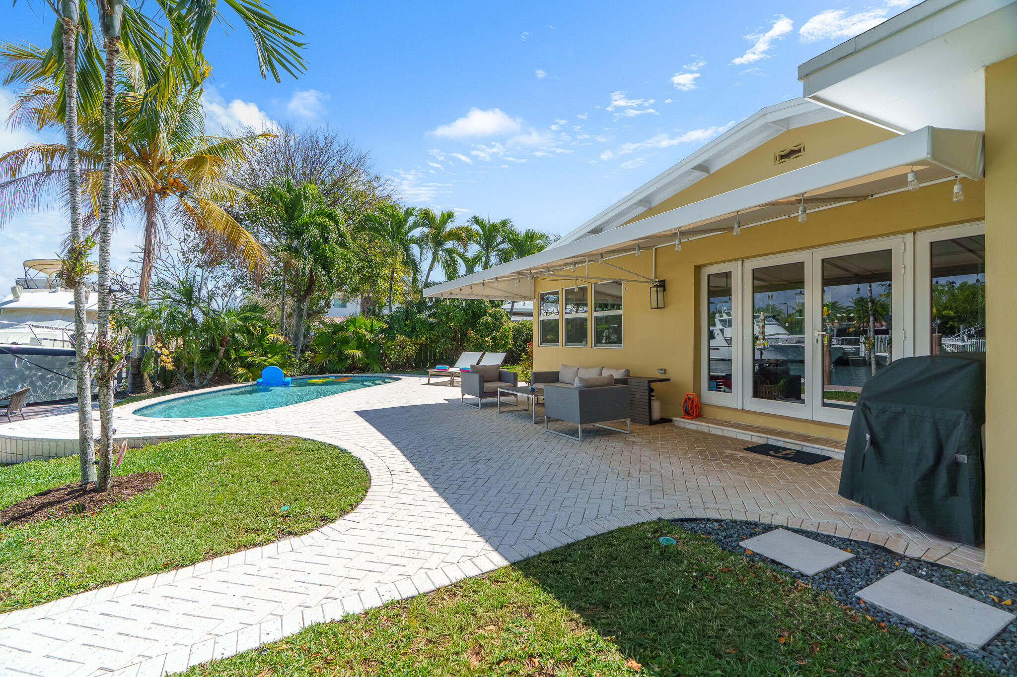 LAUDERDALE HARBORS SEC A RESUB - Residential