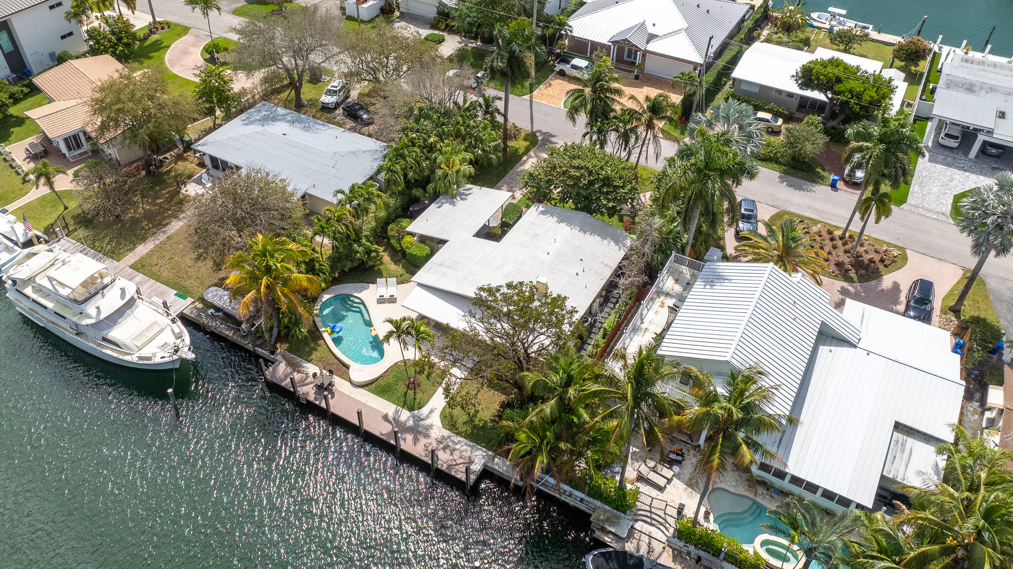 LAUDERDALE HARBORS SEC A RESUB - Residential