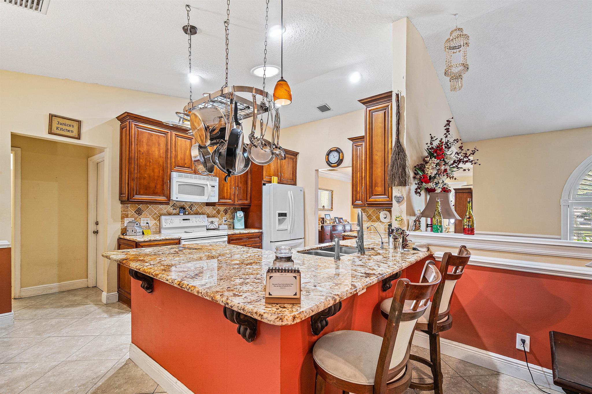 18429 49th Street N