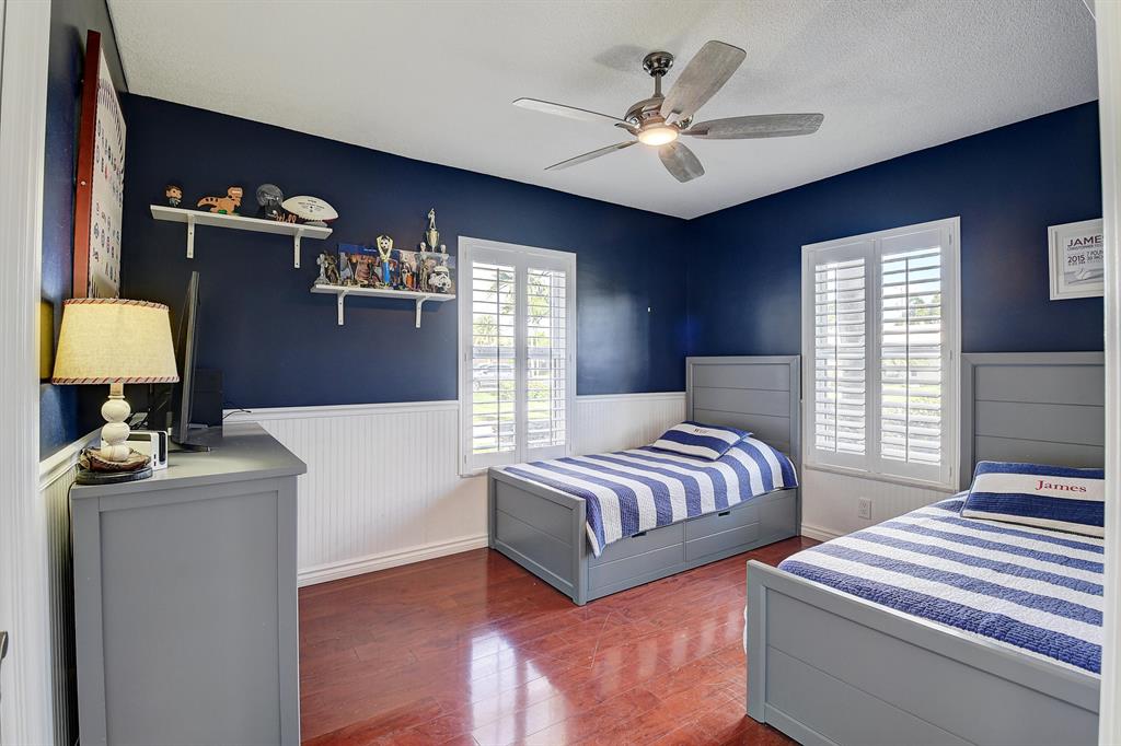 BOCA SQUARE - Residential