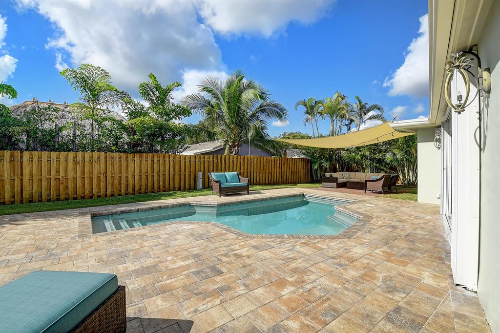 BOCA SQUARE - Residential