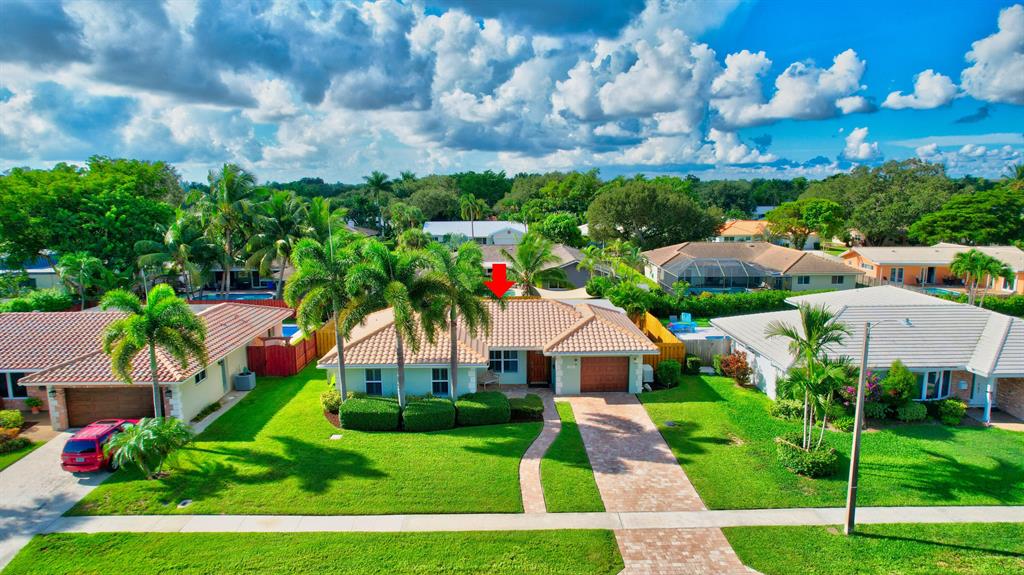 BOCA SQUARE - Residential