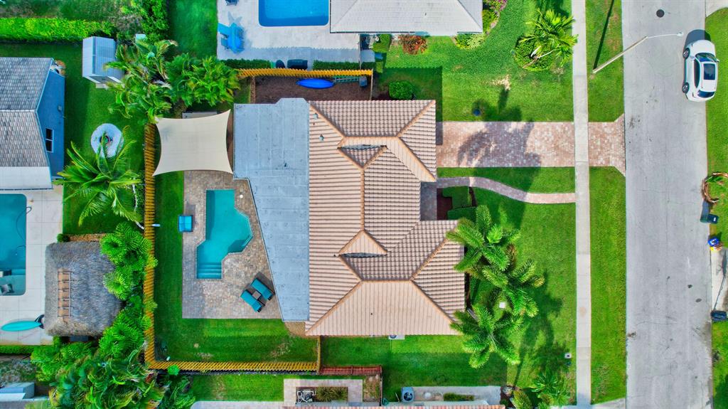 BOCA SQUARE - Residential