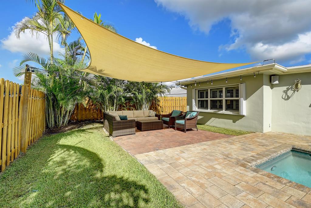 BOCA SQUARE - Residential