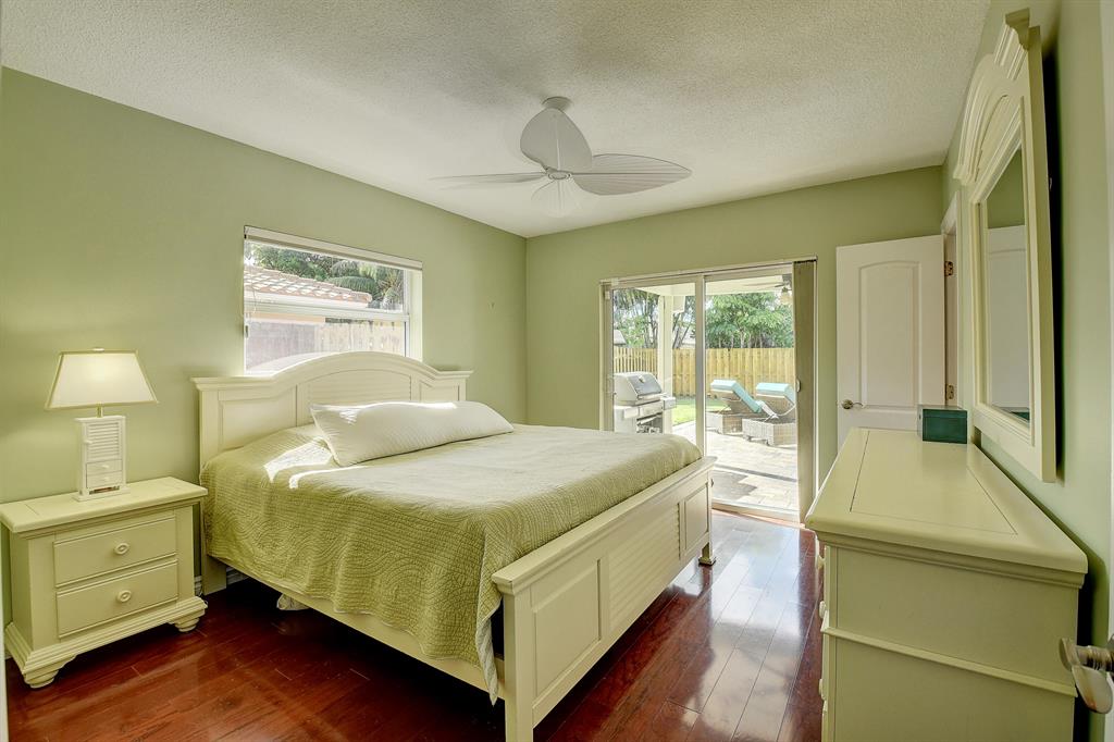 BOCA SQUARE - Residential