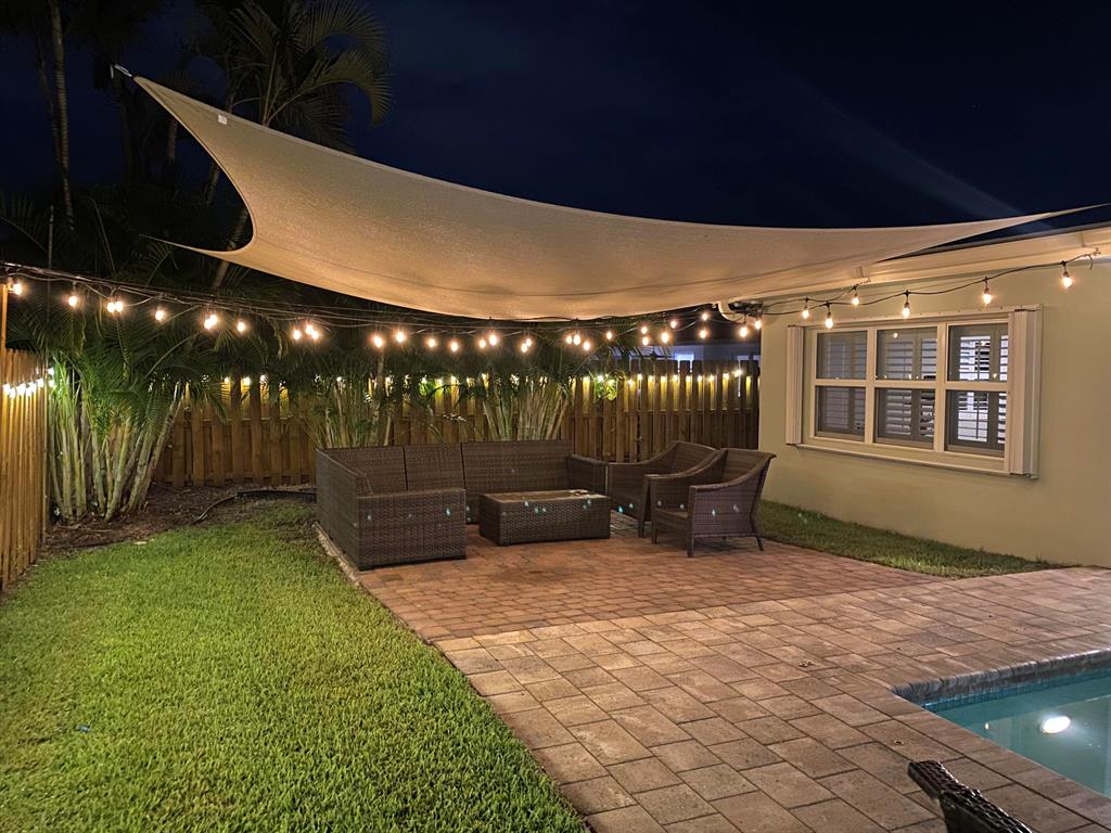 BOCA SQUARE - Residential