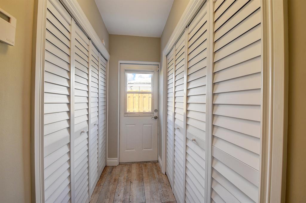 BOCA SQUARE - Residential