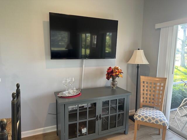 CASTLE PINES CONDOMINIUM - Residential Lease