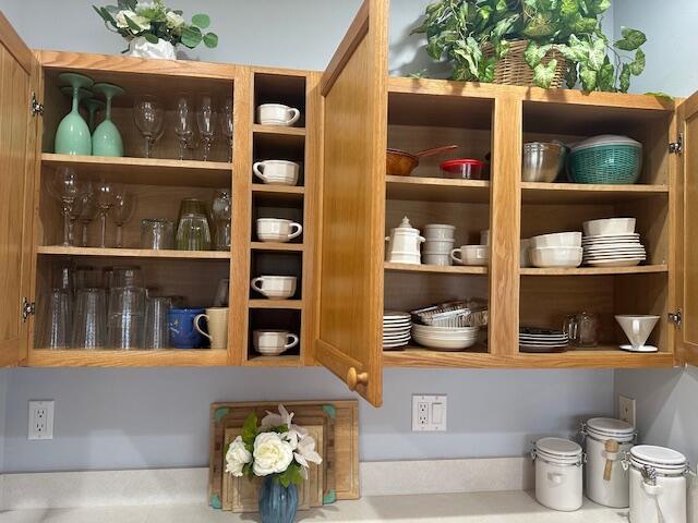 CASTLE PINES CONDOMINIUM - Residential Lease