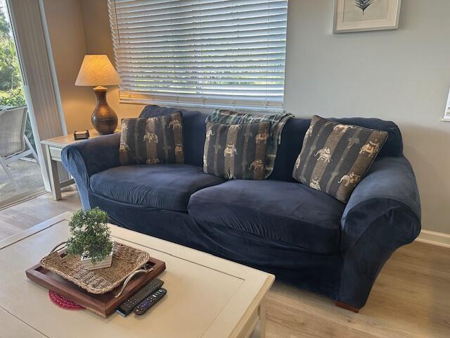 CASTLE PINES CONDOMINIUM - Residential Lease