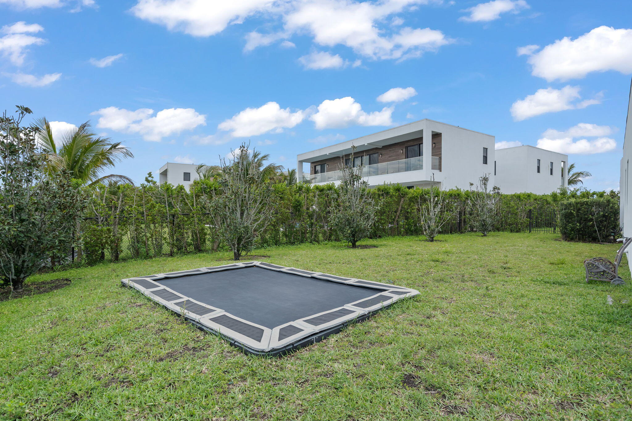 WESTON ESTATES - Residential