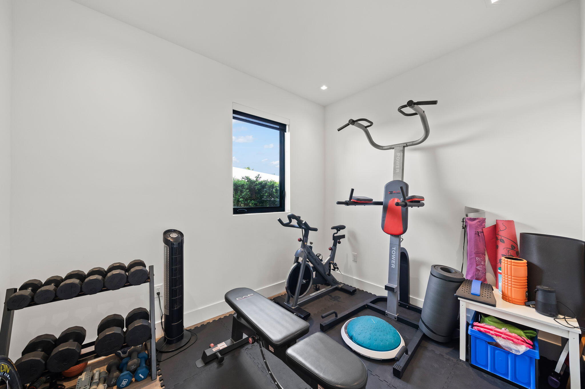 WESTON ESTATES - Residential