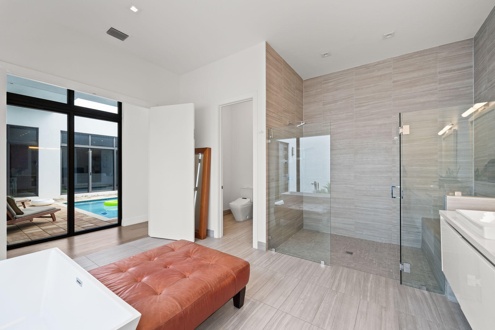 WESTON ESTATES - Residential