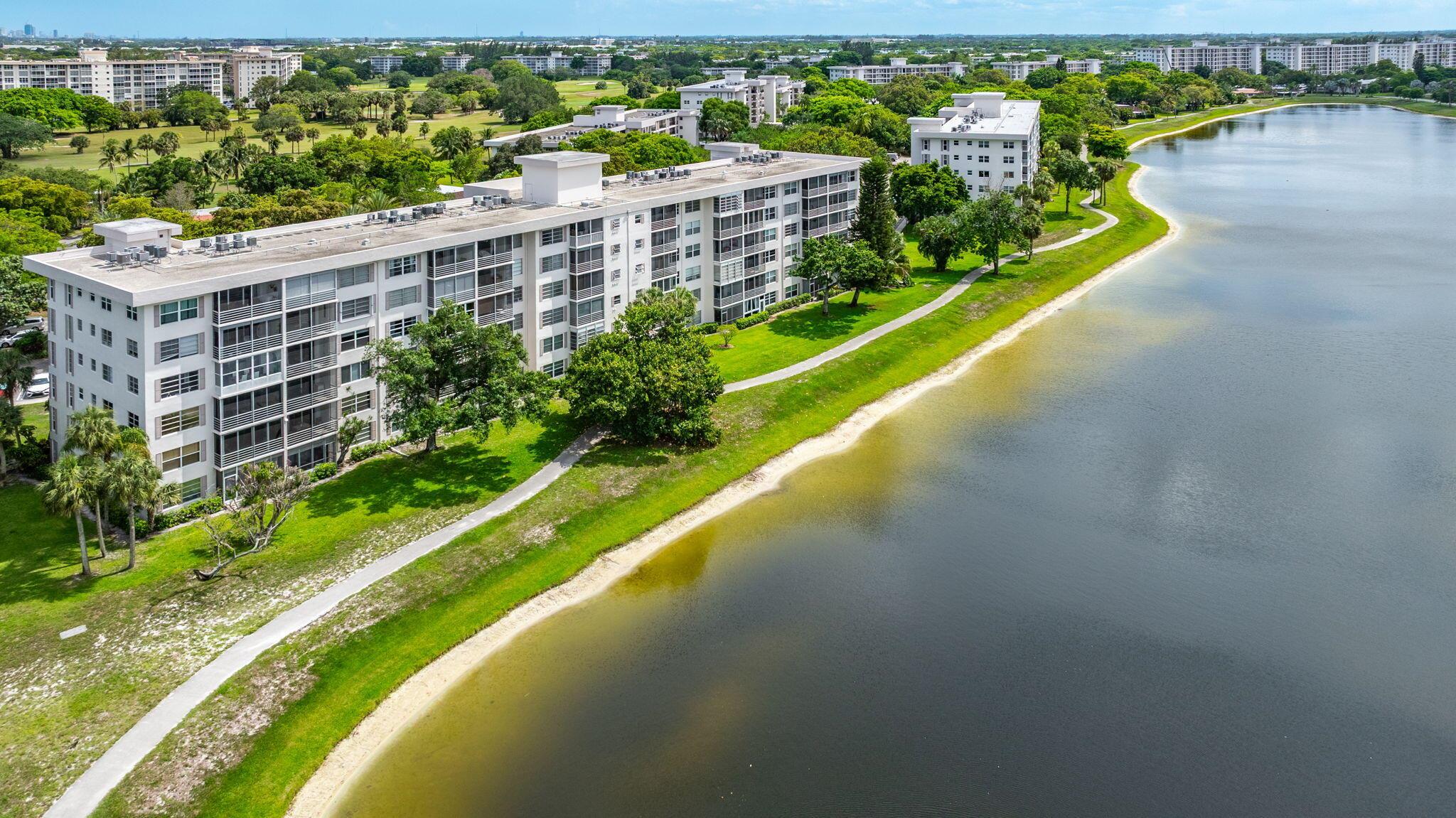 NO 6 PALM-AIRE COUNTRY CL - Residential Lease
