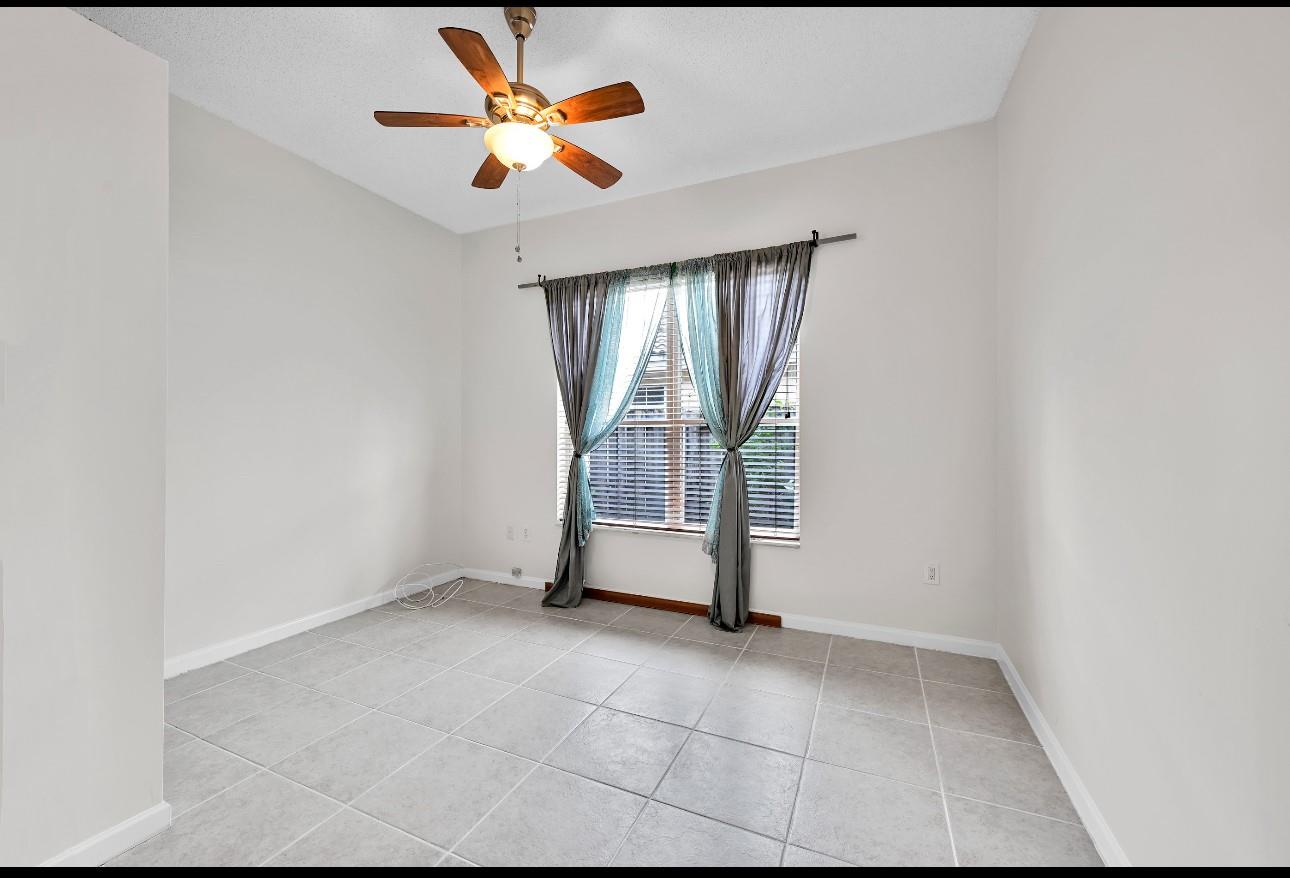 West Park-East Prcl 142-1 - Residential Lease