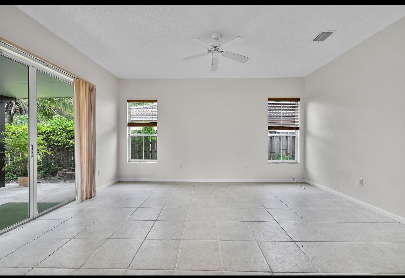 West Park-East Prcl 142-1 - Residential Lease