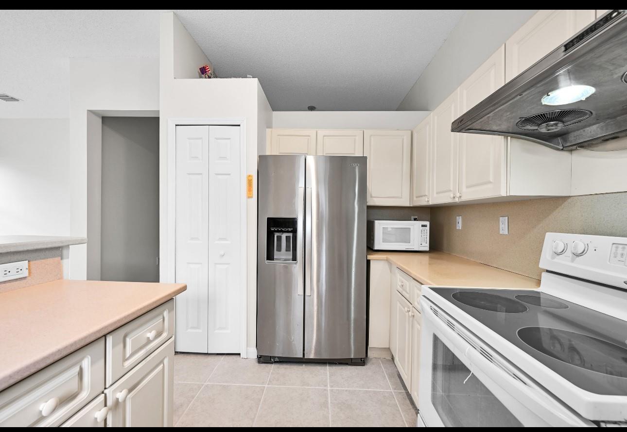 West Park-East Prcl 142-1 - Residential Lease