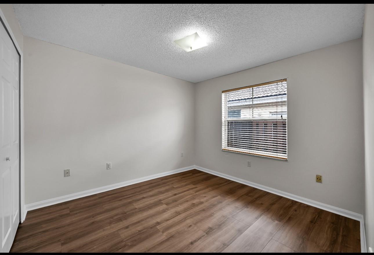 West Park-East Prcl 142-1 - Residential Lease