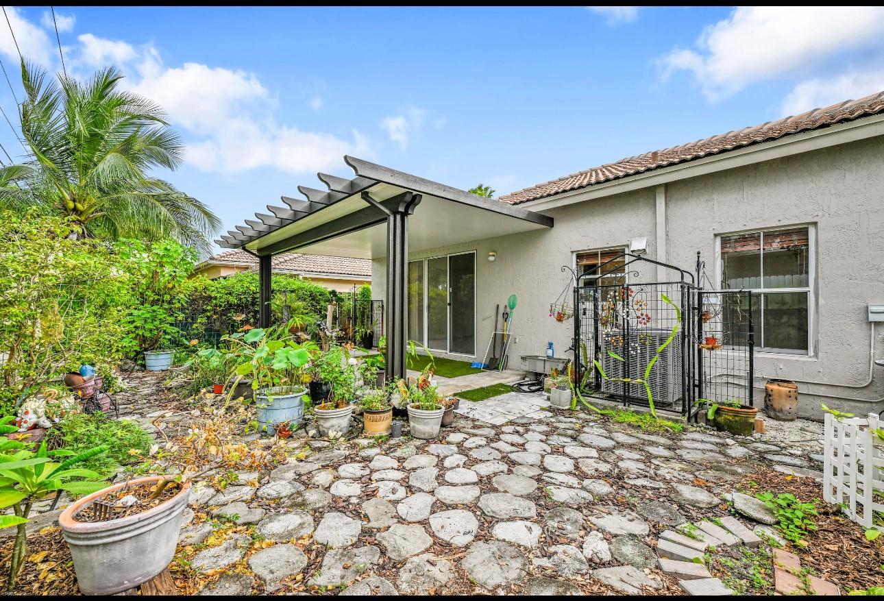 West Park-East Prcl 142-1 - Residential Lease