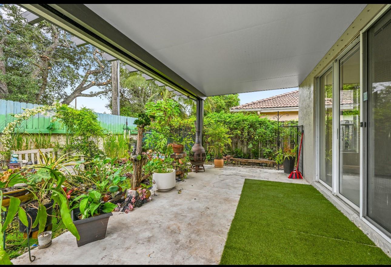 West Park-East Prcl 142-1 - Residential Lease