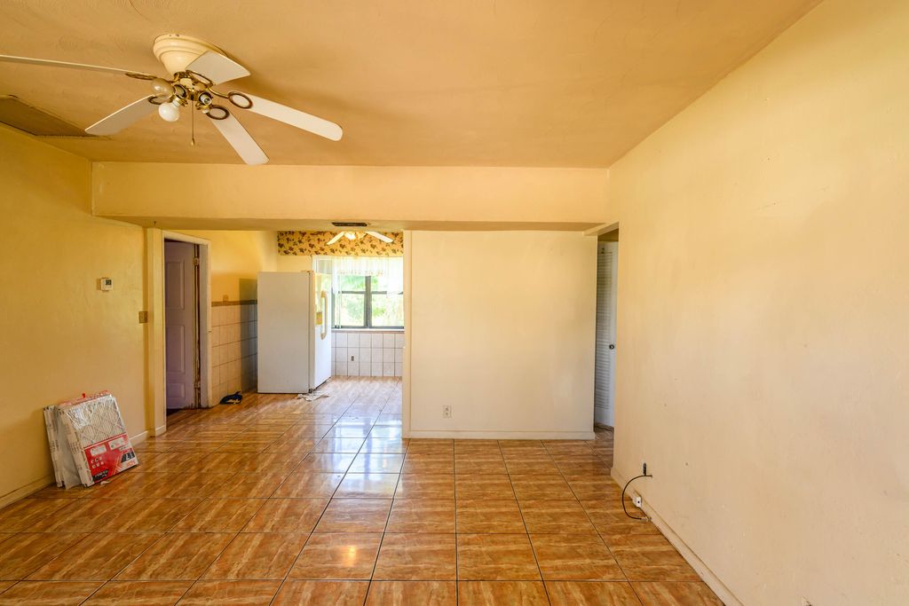 Photo of 133 SE 13th Avenue, Boynton Beach, FL 33435 (MLS # R11004668)