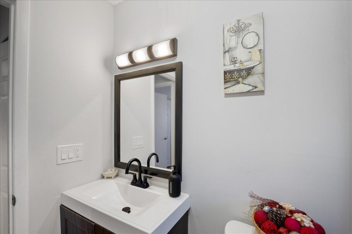 HIGH POINT OF FORT PIERCE CONDOMINIUM SECTION 2 - Residential