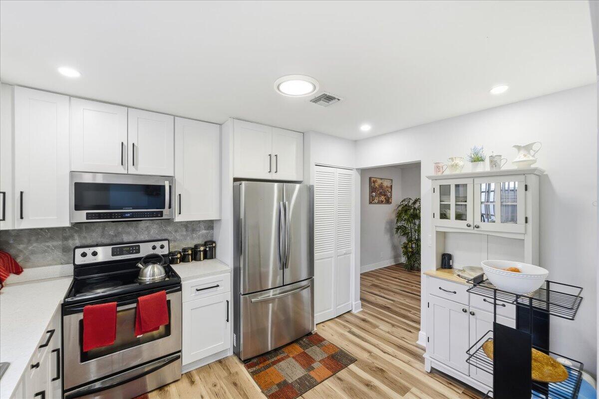 HIGH POINT OF FORT PIERCE CONDOMINIUM SECTION 2 - Residential