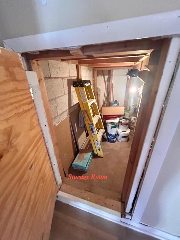 WOODLAKE VILLAGE TOWNHOMES CONDO - Residential