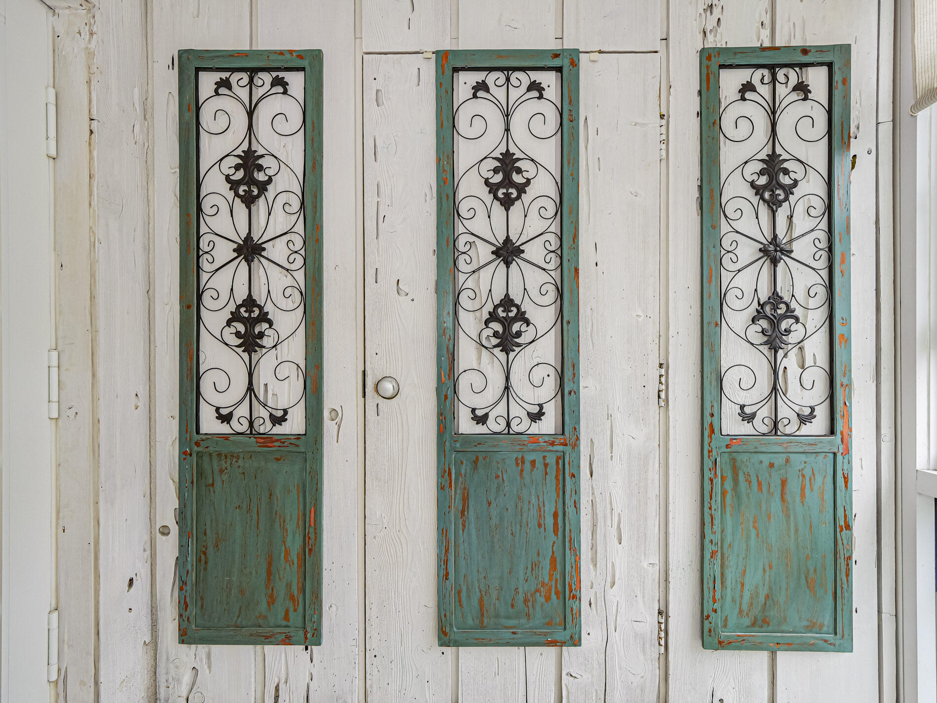 VERO TOWERS - Residential Lease