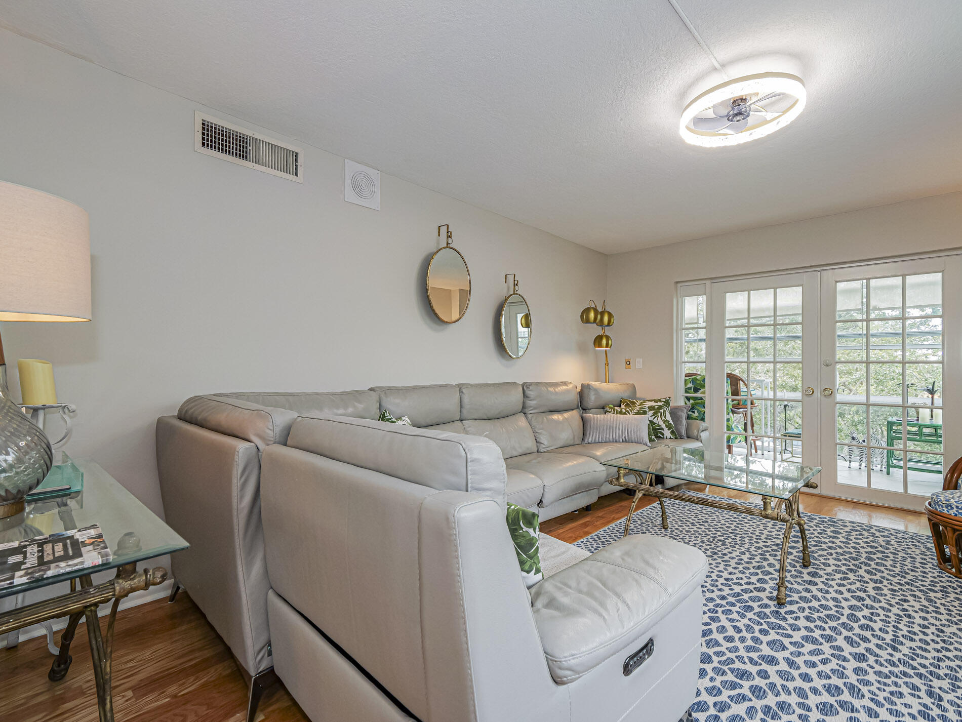 VERO TOWERS - Residential Lease