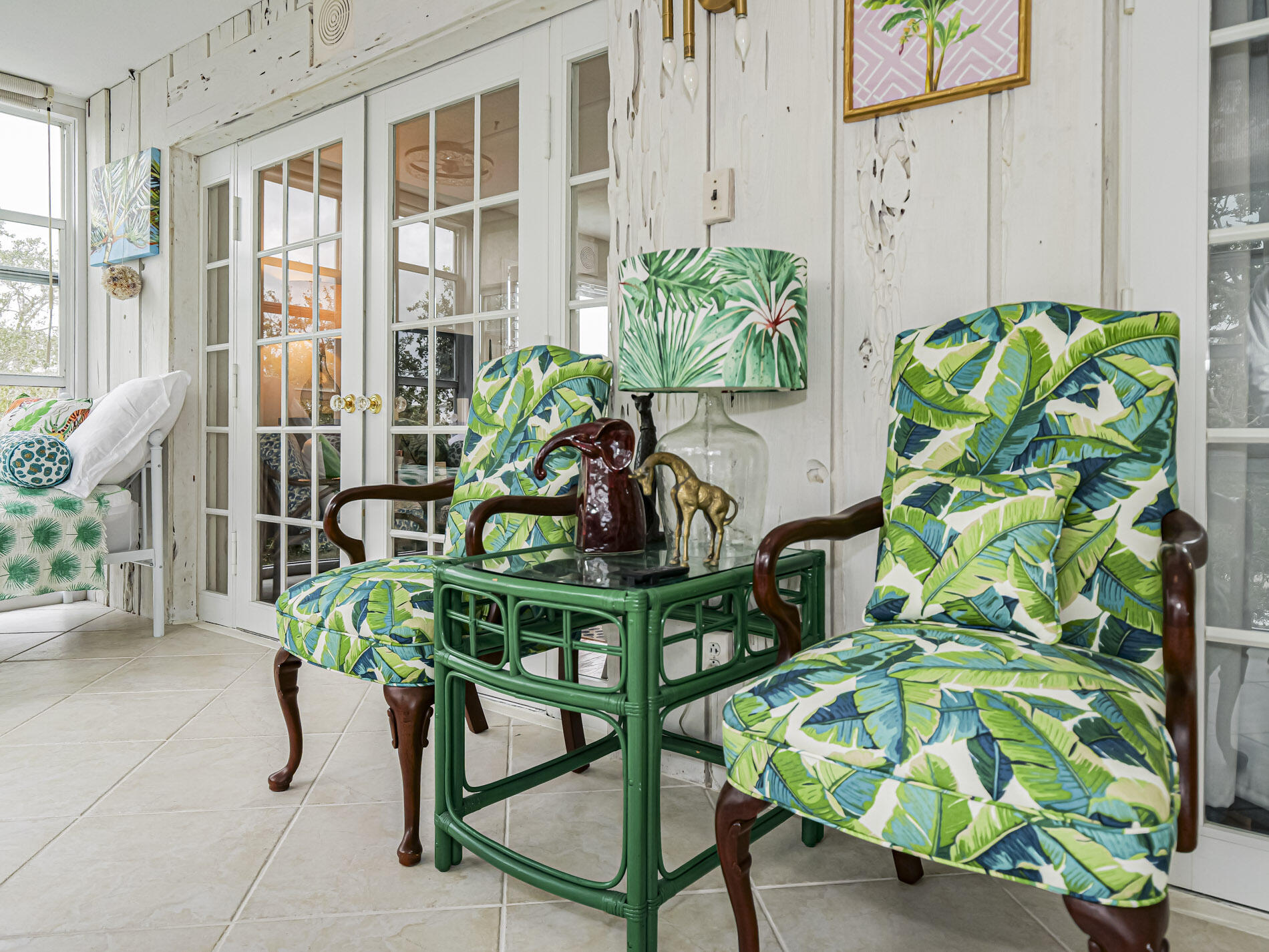 VERO TOWERS - Residential Lease