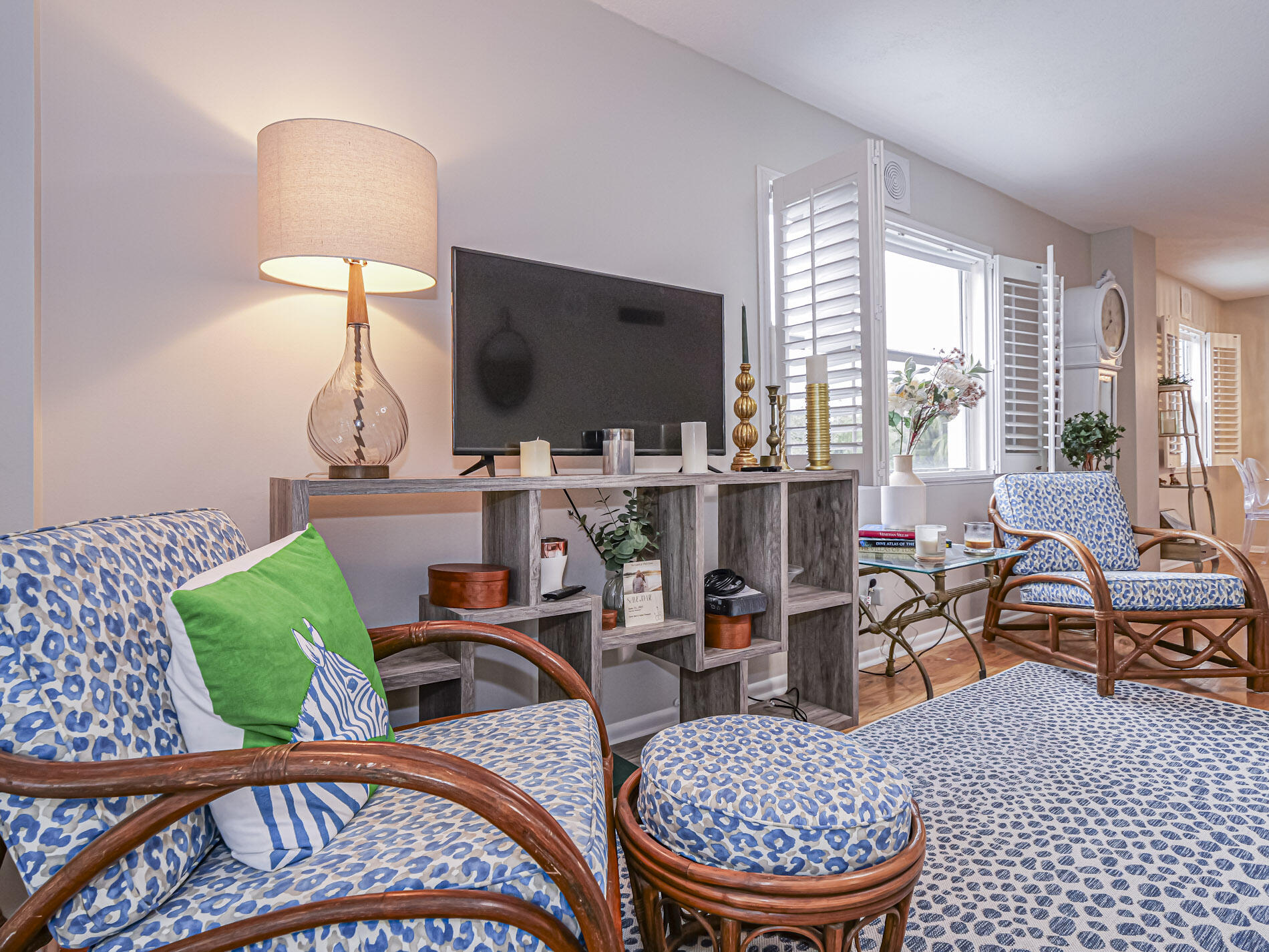 VERO TOWERS - Residential Lease