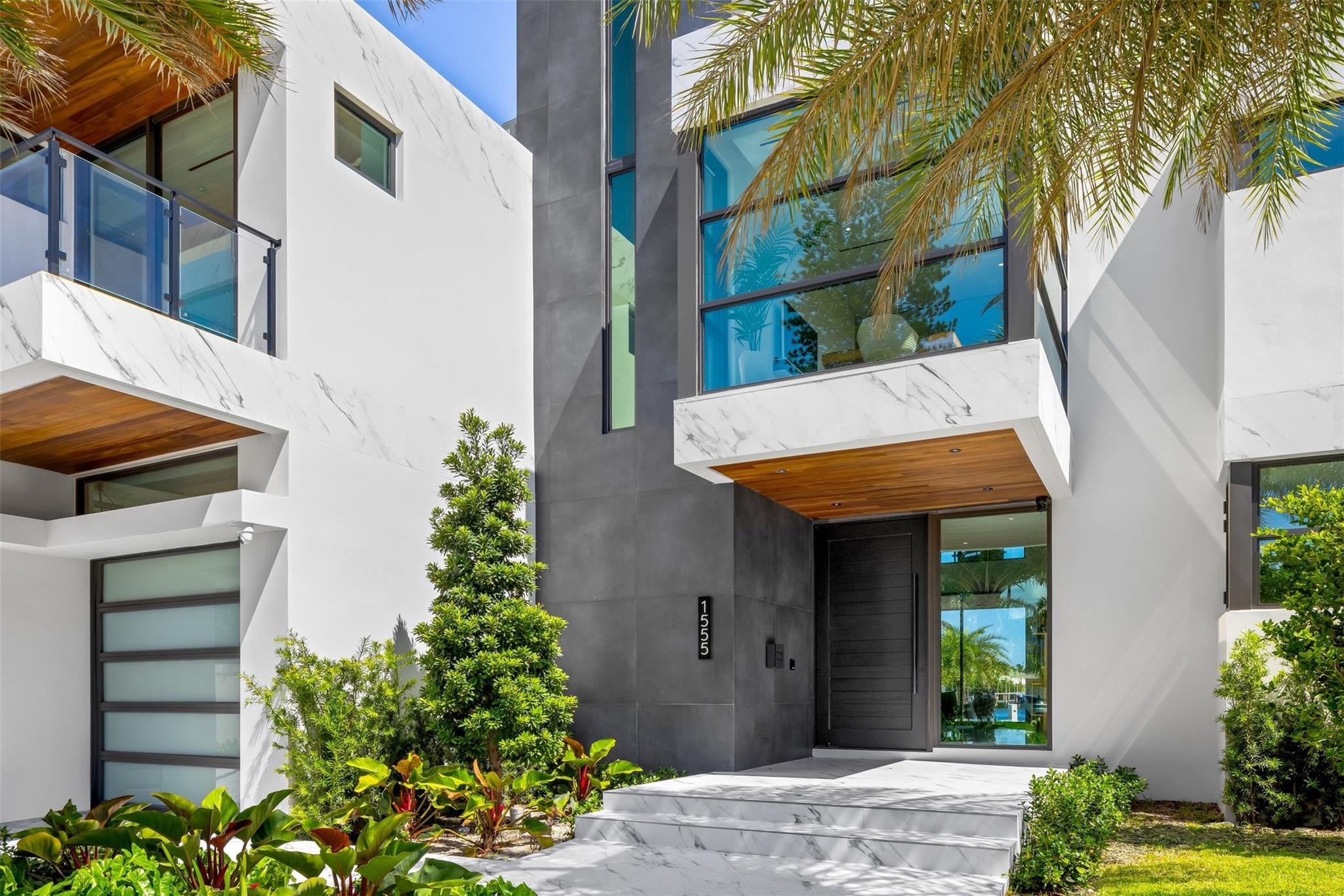 1555 SE 14th Court