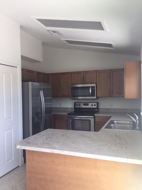 Lakewood Park - Residential Lease