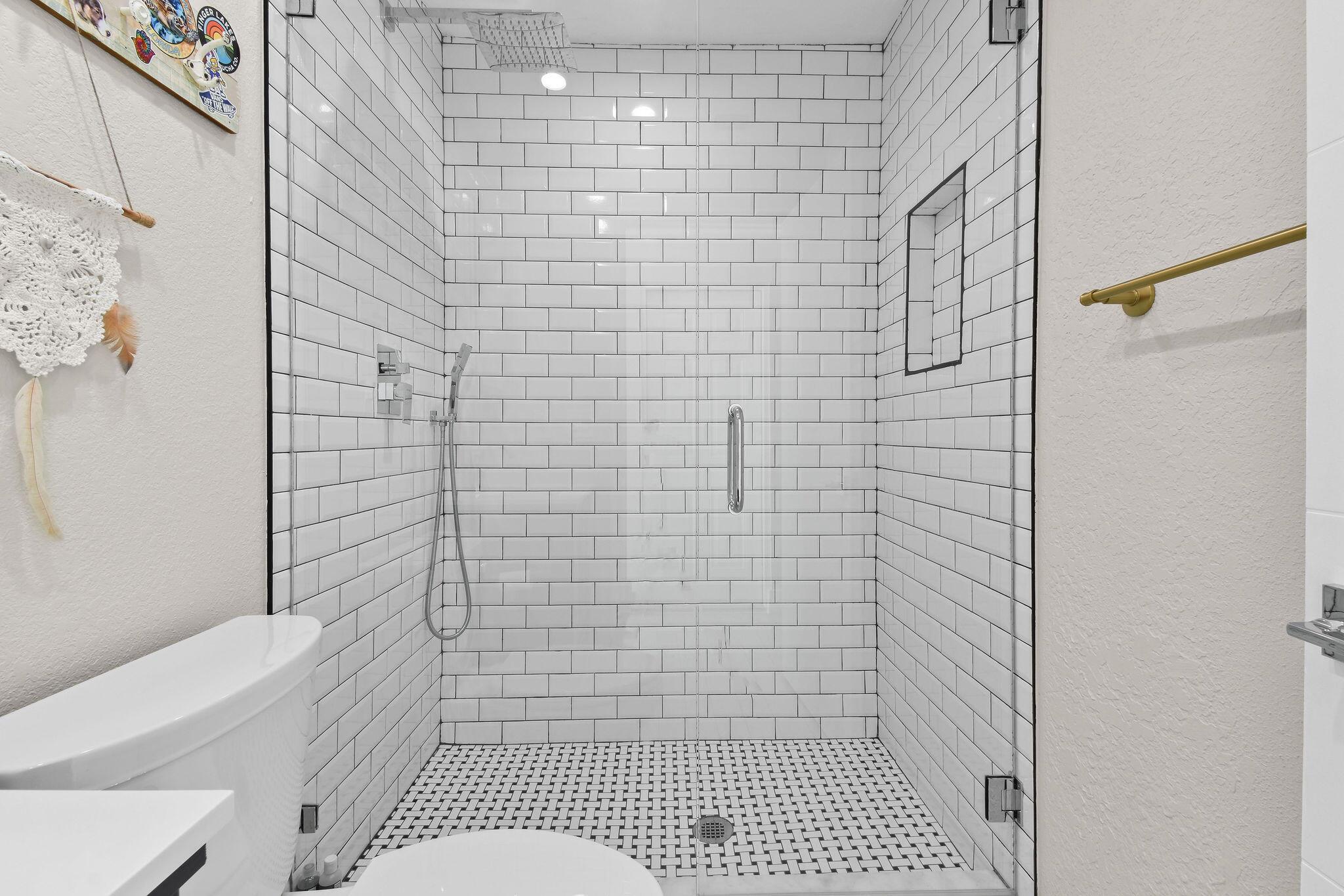 EASTWAY PARK SEC 3 - Residential